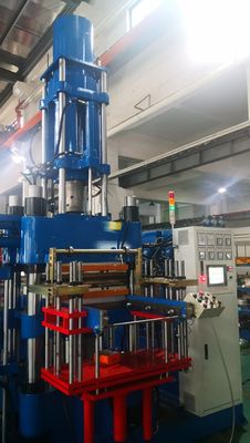 высокоскоростная машина прессы машины инжекционного метода литья 200Ton для изолятора силикона